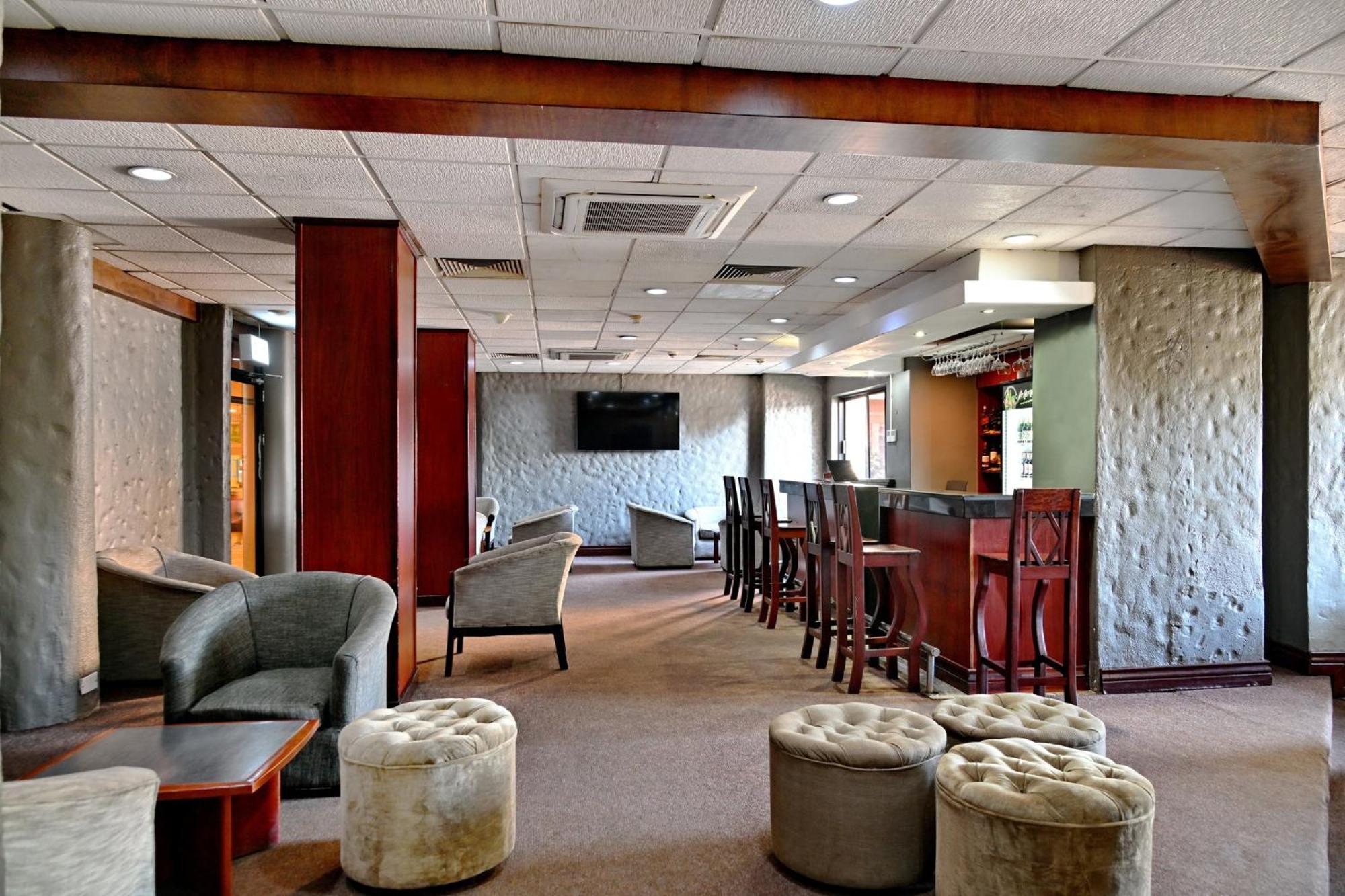 Holiday Inn - Harare By Ihg Exterior foto