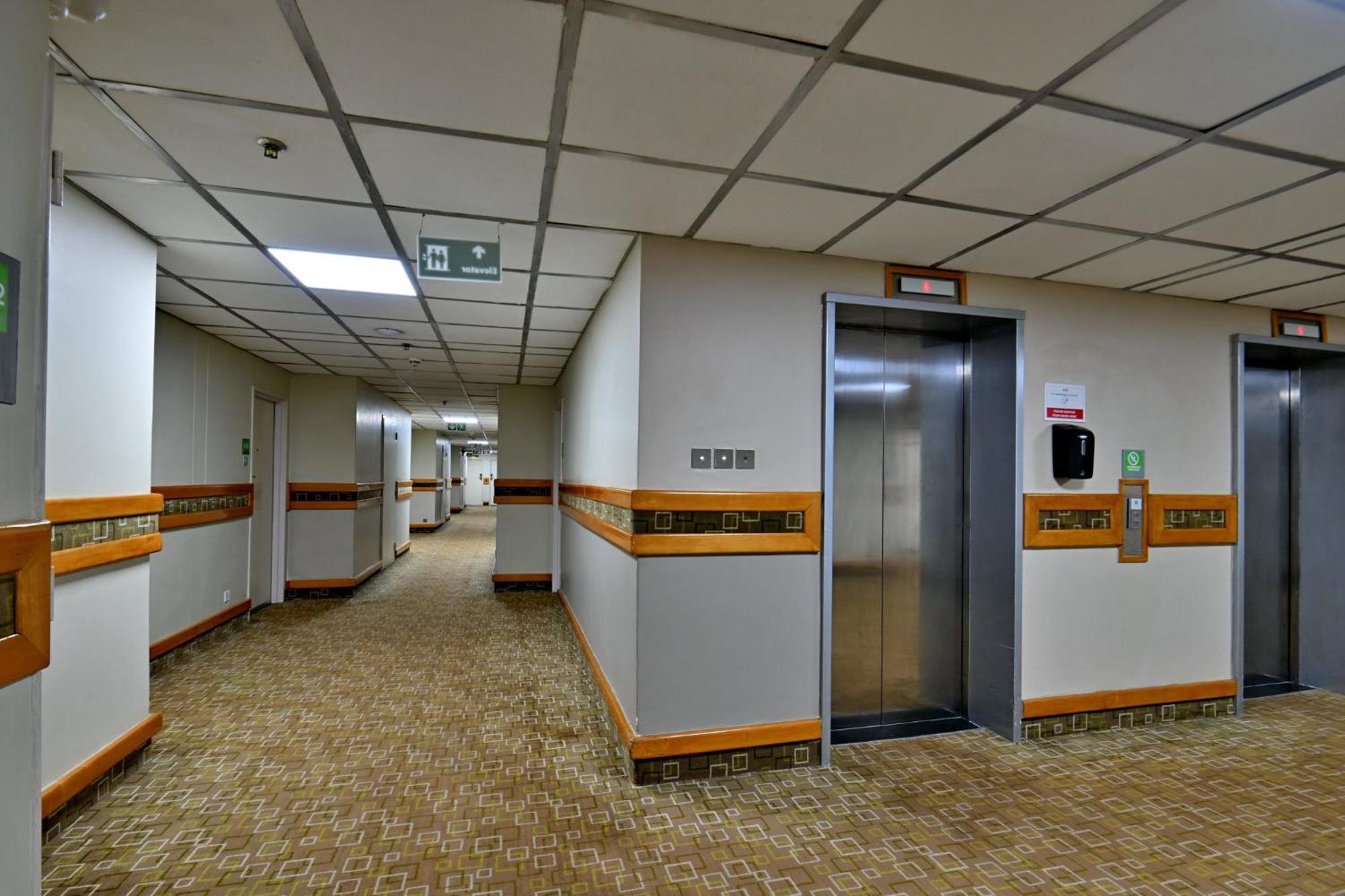 Holiday Inn - Harare By Ihg Exterior foto