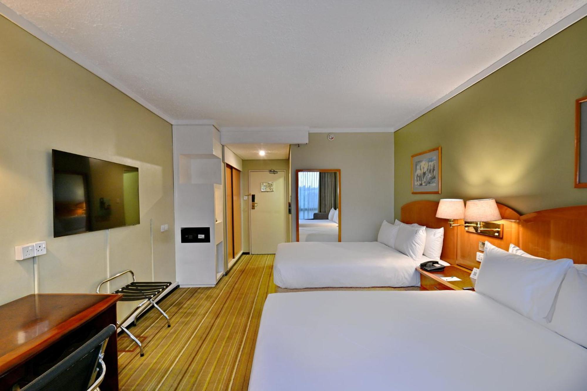 Holiday Inn - Harare By Ihg Exterior foto