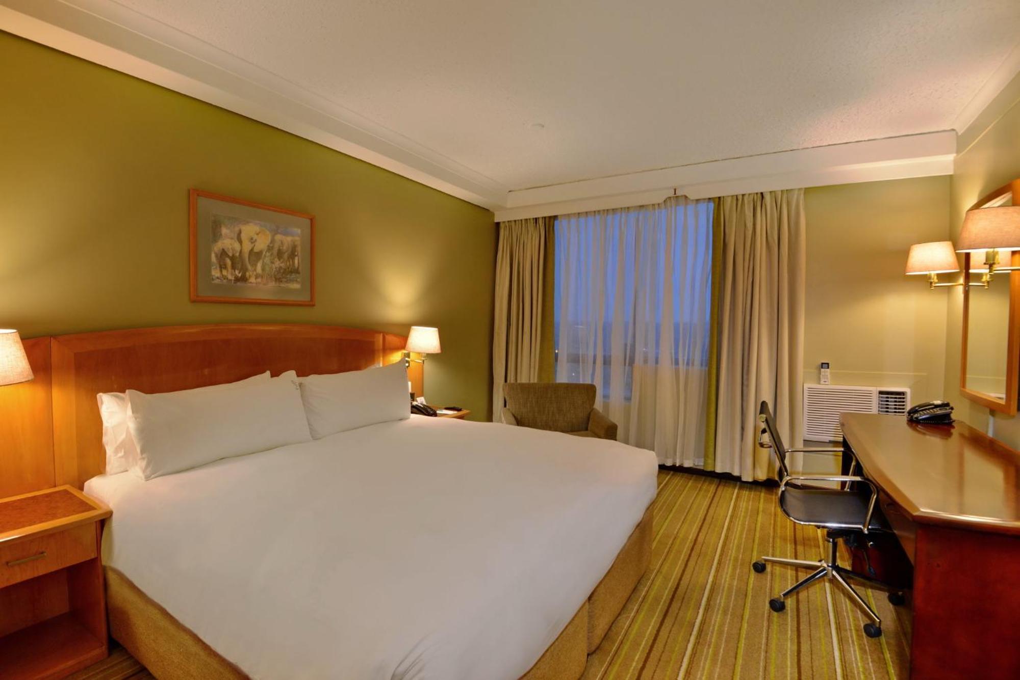 Holiday Inn - Harare By Ihg Exterior foto