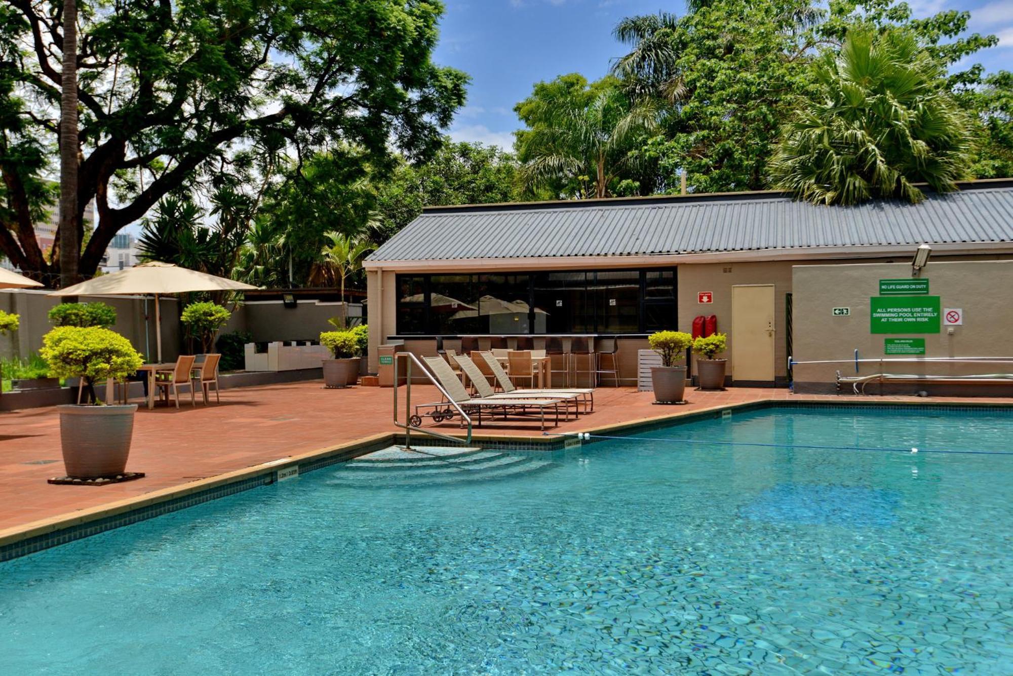 Holiday Inn - Harare By Ihg Exterior foto