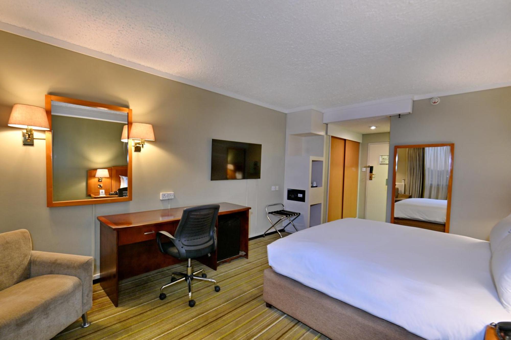 Holiday Inn - Harare By Ihg Exterior foto