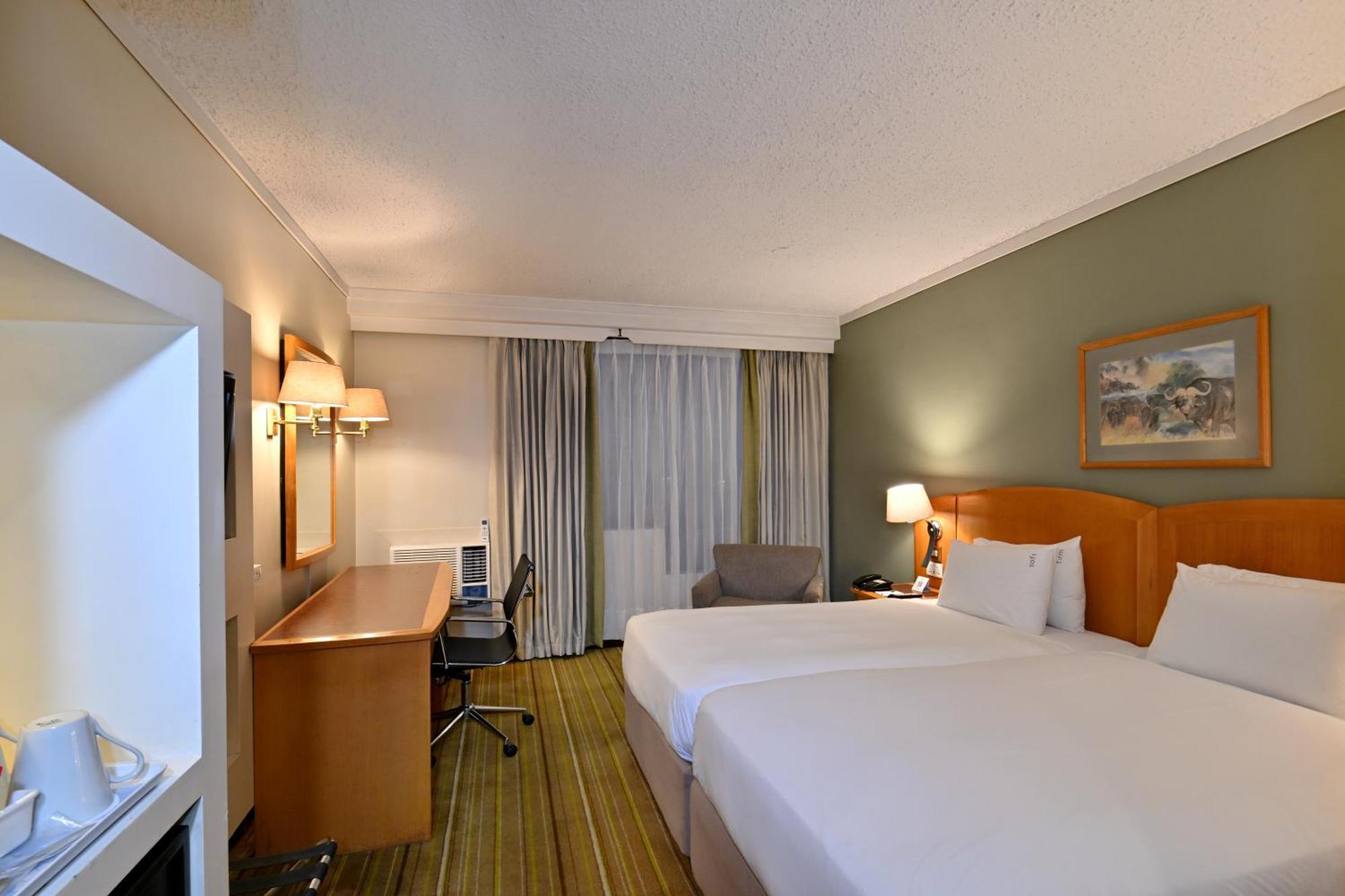 Holiday Inn - Harare By Ihg Exterior foto