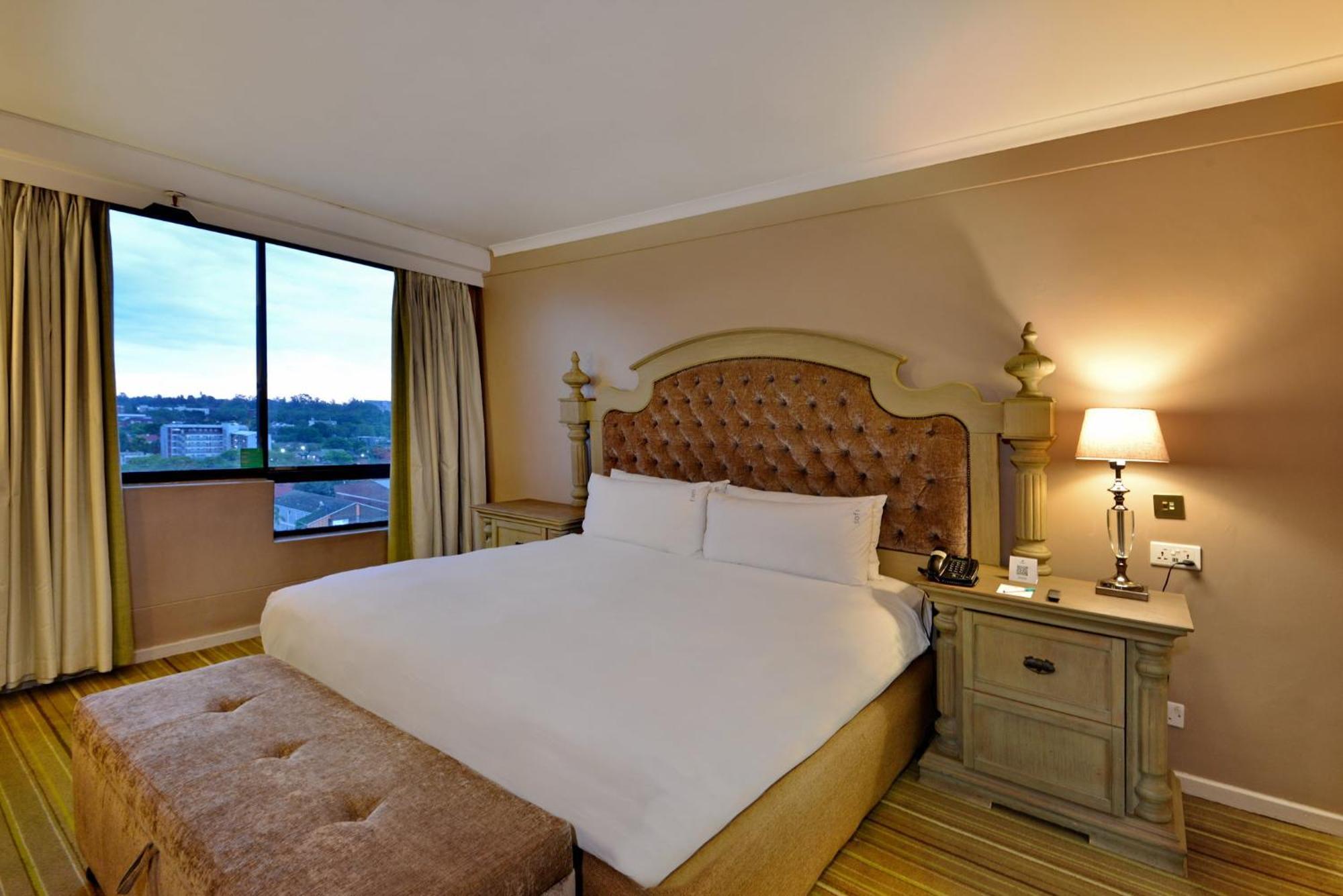 Holiday Inn - Harare By Ihg Exterior foto